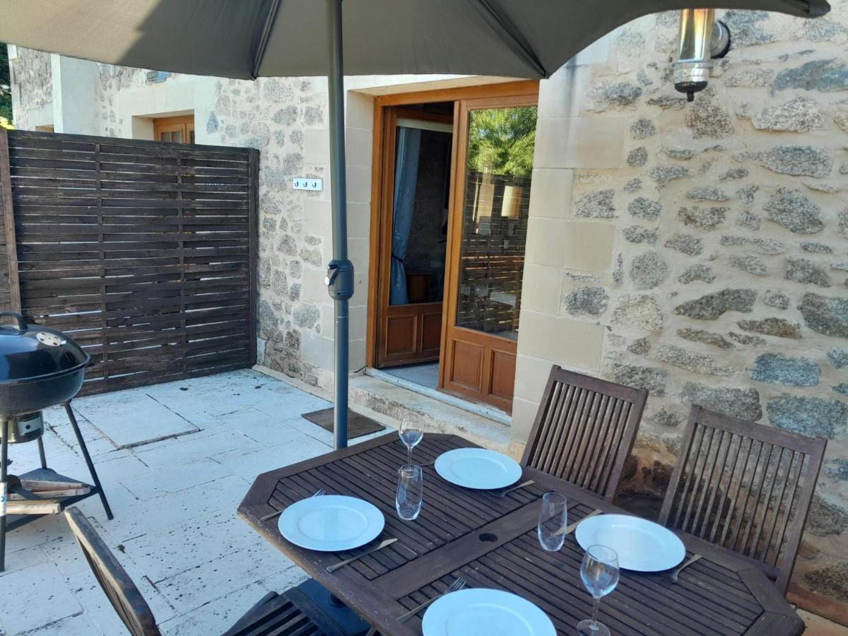 Character 2 Bed Cottage Within Walking Distance Of Bar/Restaurants Piegut-Pluviers Екстер'єр фото